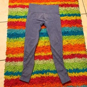 Betsey Johnson performance leggings denim blue small s